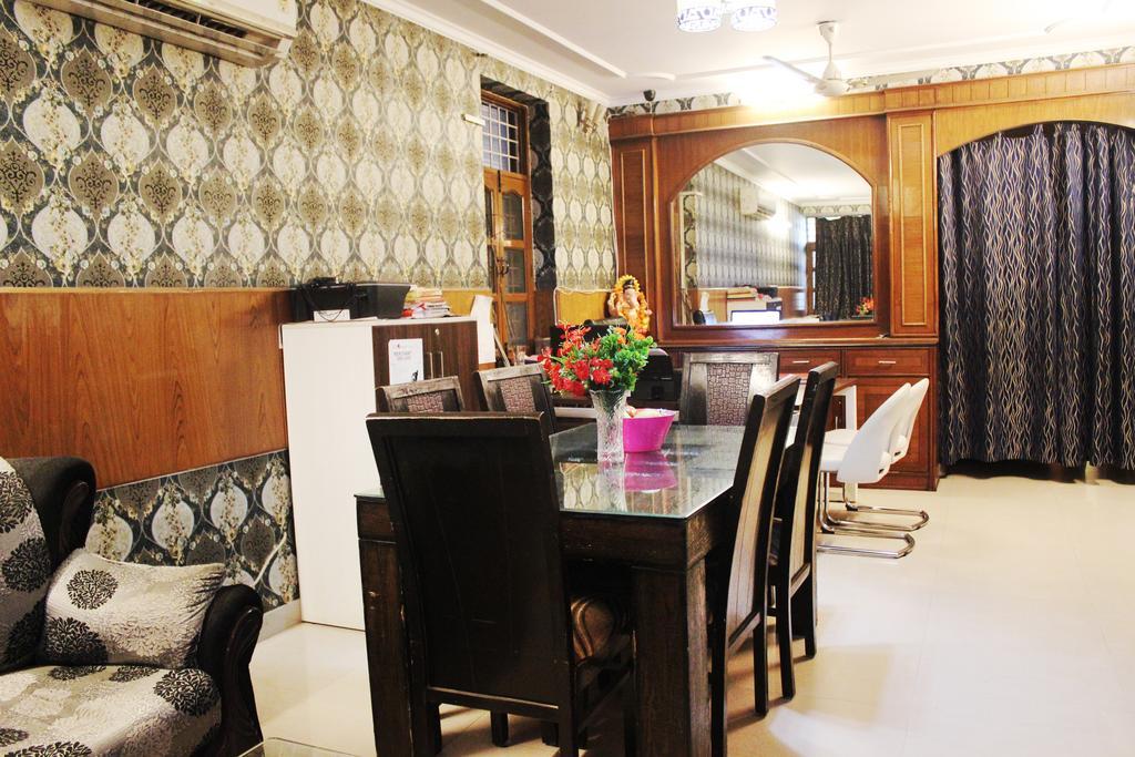Hotel Delhi Marine Club C6 Vasant Kunj Nueva Delhi Exterior foto